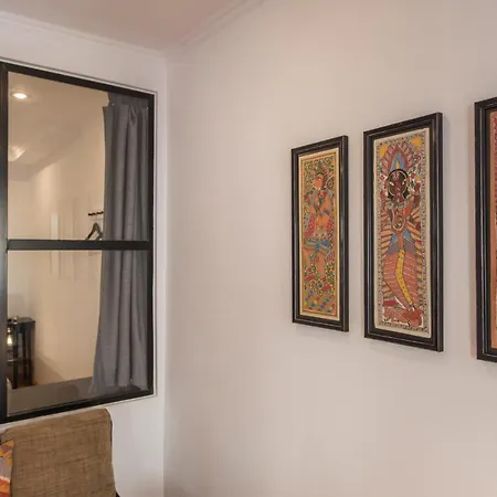 A Pearl In Grace Land Лиссабон